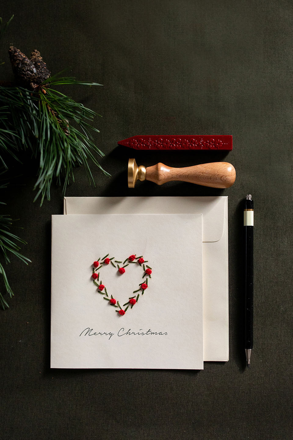 Embroidered Christmas Card, heart (English)