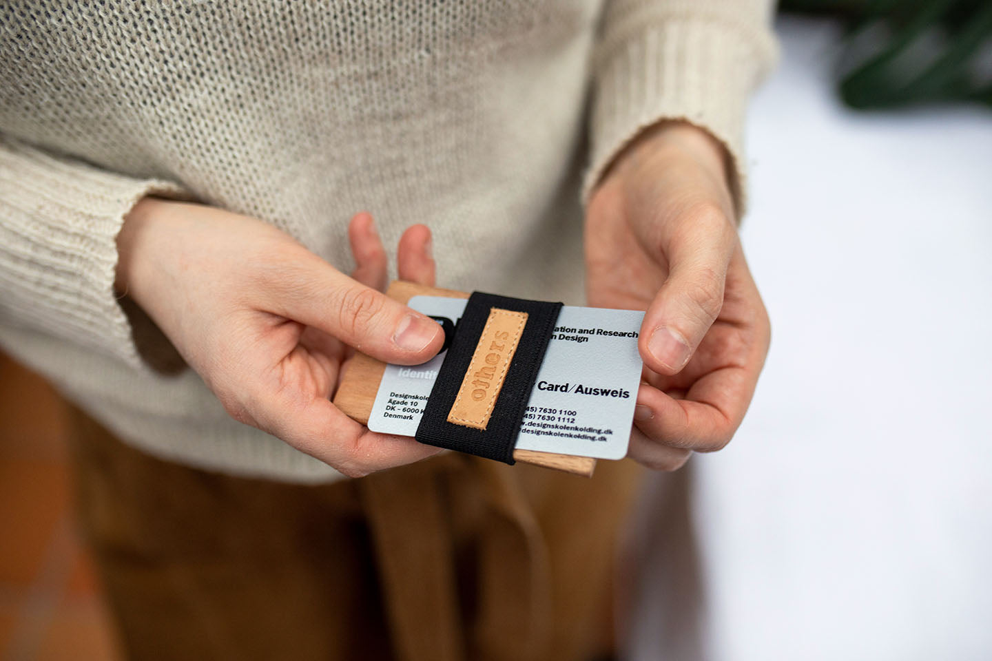 Wooden card holder