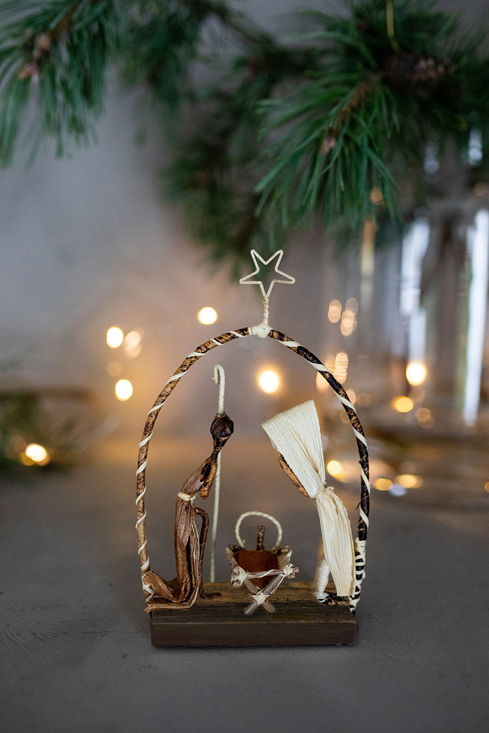 Nativity set, Bethlehem star