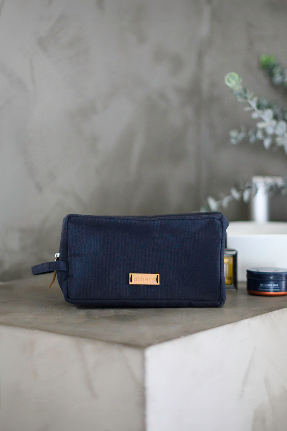 Toiletry bag, navy